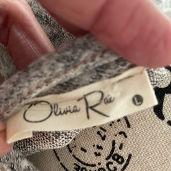 Soft cream dress - Picture 5 of 7